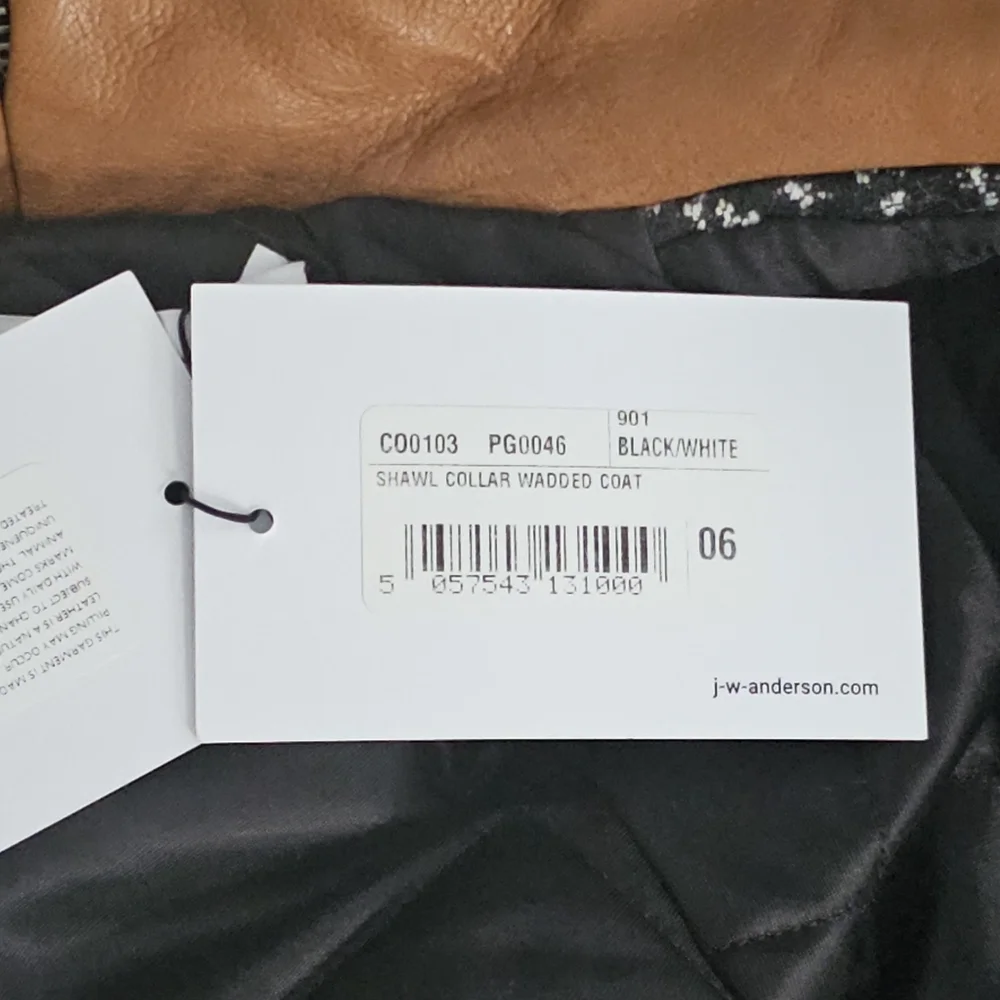JW ANDERSON Women's Black and White Shawl‎ Collar Waddled Coat. Sz 2